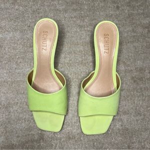 Schutz Pastel Lime Green Kitten Heels size 7 EUC